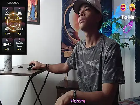 crissex3 online show from March 13, 10:20 am