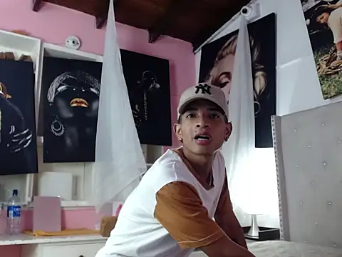 crissex3 online show from February 21, 12:40 pm