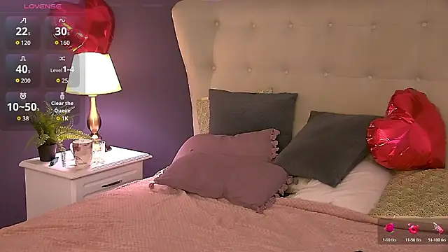 SeniGrandee online show from March 12, 10:14 pm