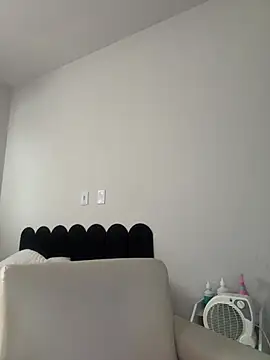 melyssaa23 online show from March 12, 3:16 pm