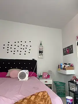 melyssaa23 online show from March 6, 2:56 pm