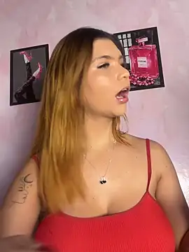 melyssaa23 online show from April 19, 3:24 pm