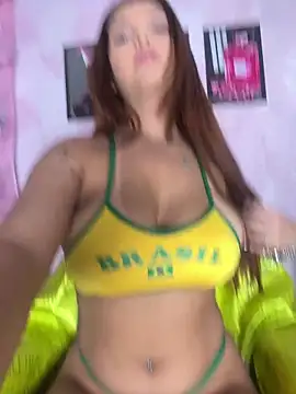 Snapshot of melyssaa23 chatting on June 20, 1:54 am melyssaa23 online show from June 20, 1:54 am