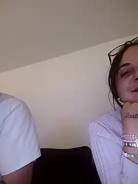 Kingaandqueenn online show from May 13, 8:49 pm