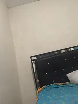 laperson online show from March 29, 3:30 am