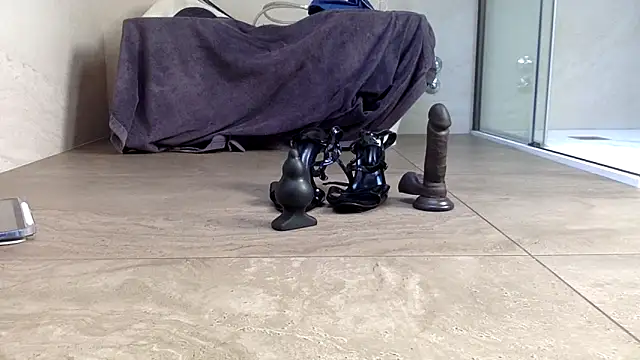 AsiaSlavePantyhosed online show from March 20, 1:34 pm