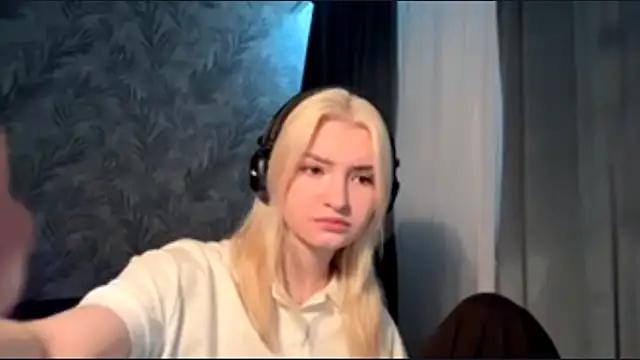 Snapshot of Cindi_Jacobs chatting on November 23, 5:01 pm Cindi Jacobs online show from November 23, 5:01 pm