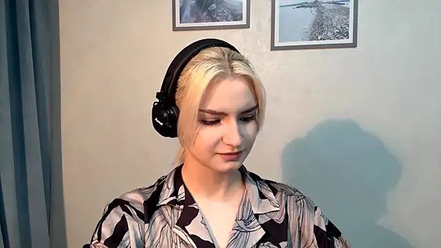 Snapshot of Cindi_Jacobs chatting on December 1, 5:03 pm Cindi Jacobs online show from December 1, 5:03 pm