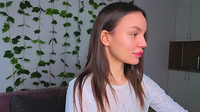 Tiffany Sweetie online show from March 31, 12:29 pm