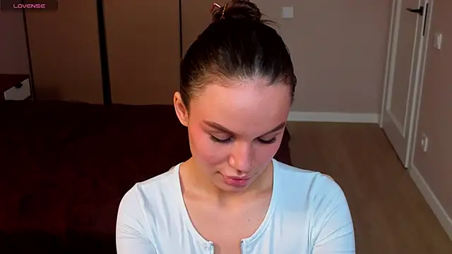 Tiffany Sweetie online show from February 21, 12:07 pm