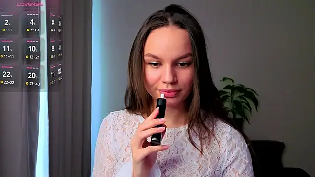 Tiffany Sweetie online show from March 14, 12:00 pm