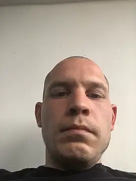 Spielzeugtwink online show from May 31, 2:56 pm