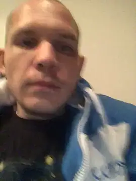 Spielzeugtwink online show from May 19, 9:44 pm