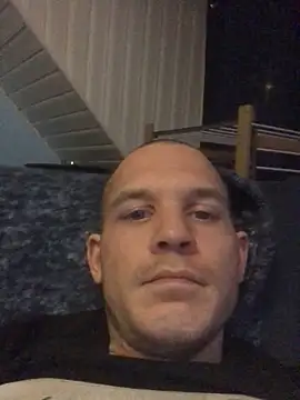 Spielzeugtwink online show from March 12, 10:58 pm