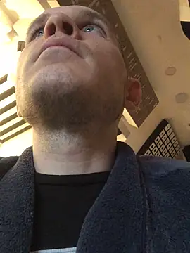 Spielzeugtwink online show from December 23, 12:22 am