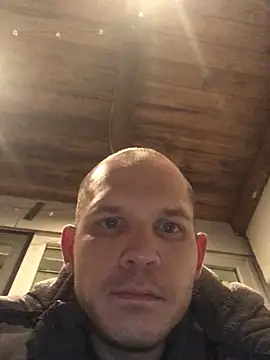 Spielzeugtwink online show from March 17, 10:46 pm