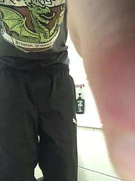 Spielzeugtwink online show from March 18, 7:26 pm