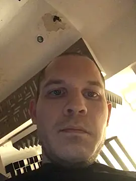 Spielzeugtwink online show from December 19, 2:48 am