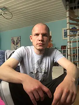 Spielzeugtwink online show from May 6, 2:54 pm