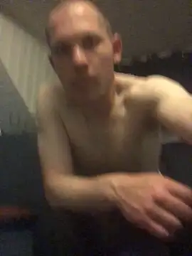 Spielzeugtwink online show from May 27, 9:22 pm