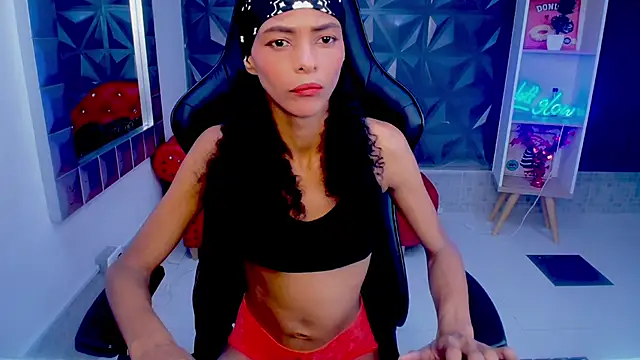 becky lynch 102 online show from November 29, 5:02 pm