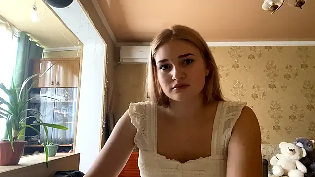 Snapshot of Malley_Saunds chatting on November 20, 7:09 am Malley Saunds online show from November 20, 7:09 am