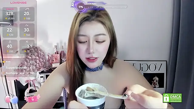 Snapshot of Cute_Mango chatting on April 23, 3:46 am Cute Mango online show from April 23, 3:46 am
