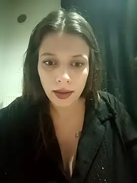 Snapshot of DevinAras chatting on November 28, 1:06 am DevinAras online show from November 28, 1:06 am