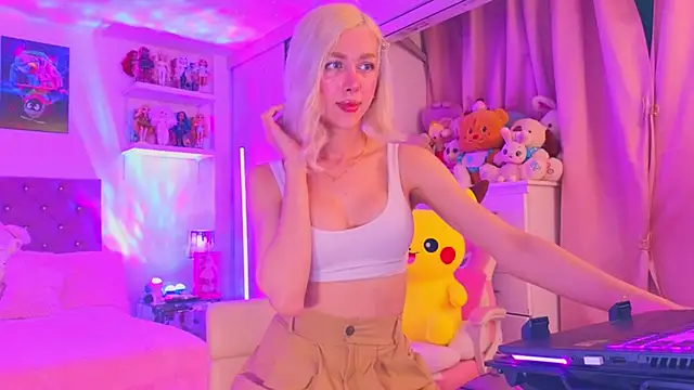 MadamBarbiee online show from December 23, 12:33 am