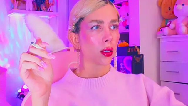 MadamBarbiee online show from February 7, 8:00 am