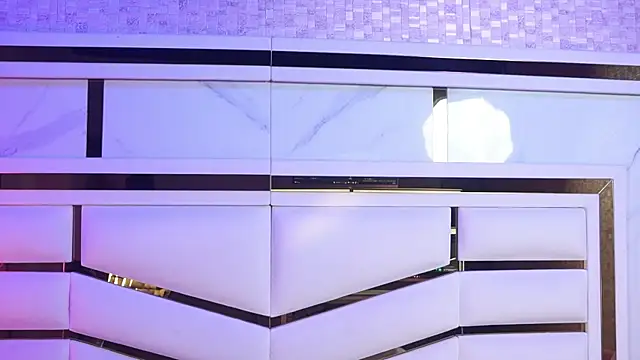 luciana agudelo online show from March 29, 7:04 pm