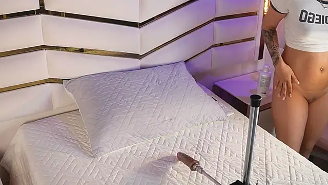 luciana agudelo online show from May 25, 8:18 pm