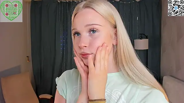 CherrylHolme online show from April 12, 8:56 pm