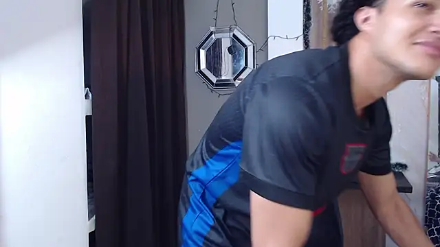 sweett love  online show from January 15, 6:17 am