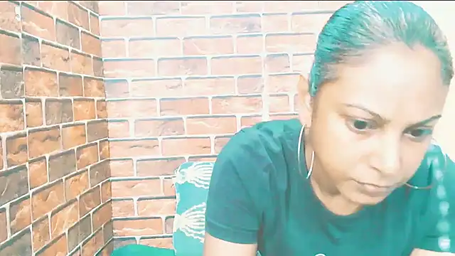 indian spice girl online show from May 25, 7:07 am