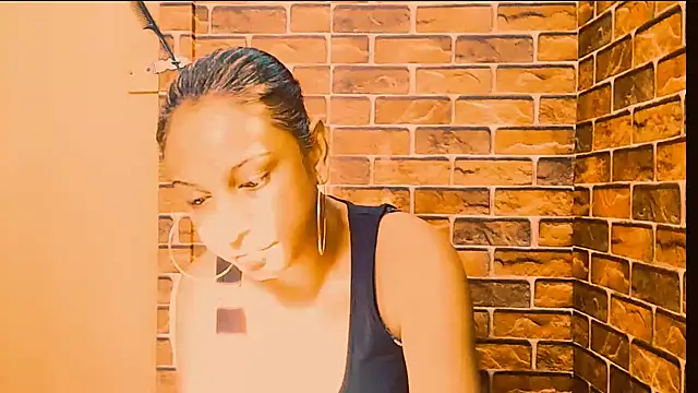 indian spice girl online show from June 1, 7:19 am