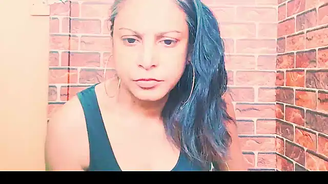 indian spice girl online show from July 3, 8:10 am