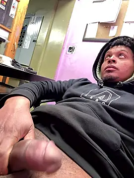 Snapshot of 24denio chatting on January 12, 8:25 pm 24denio online show from January 12, 8:25 pm