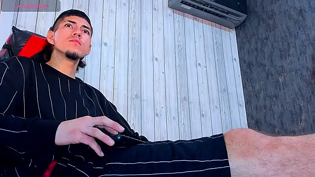 yeikoox online show from November 28, 3:17 am