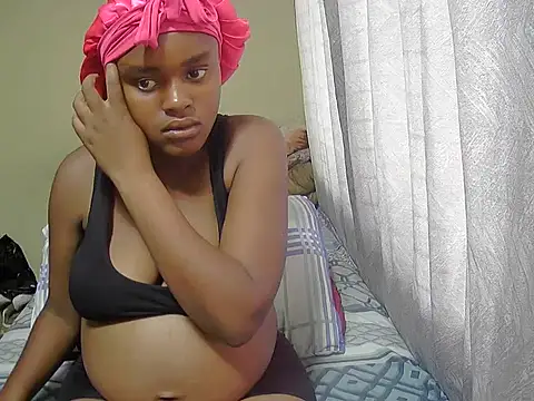 PregiiCaramellxx online show from November 21, 6:45 am