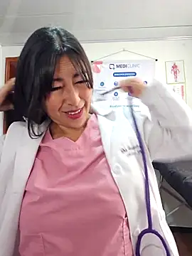 JustSamantha  online show from February 17, 1:08 pm