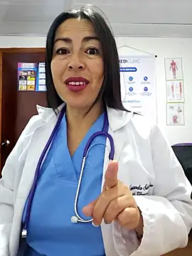 JustSamantha  online show from January 14, 11:36 am