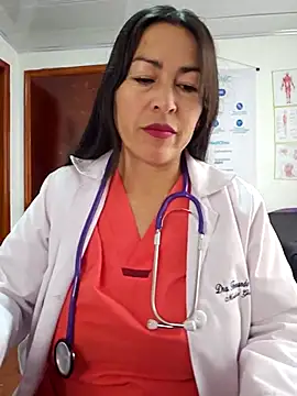 JustSamantha  online show from February 21, 1:35 pm