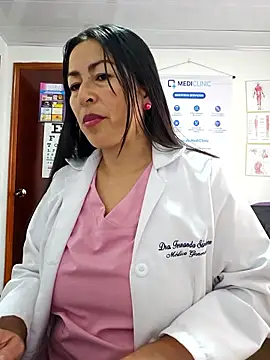 JustSamantha  online show from January 17, 2:42 pm