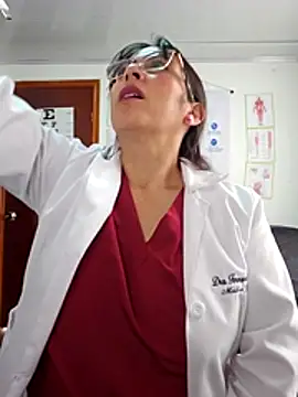 JustSamantha  online show from February 9, 1:53 pm