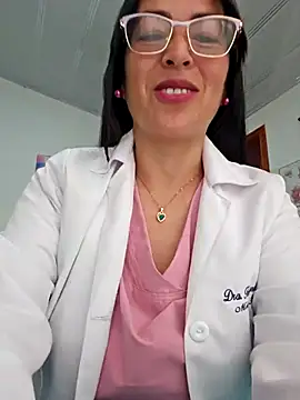 JustSamantha  online show from March 13, 1:38 pm