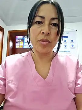 JustSamantha  online show from January 13, 10:46 pm