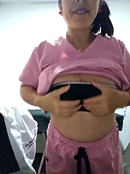 JustSamantha  online show from November 30, 11:11 am