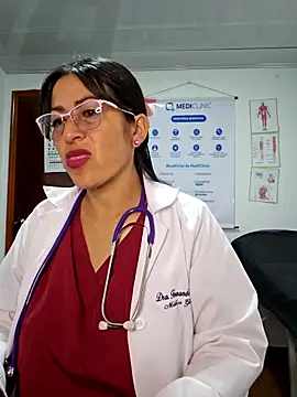 JustSamantha  online show from February 10, 12:04 pm