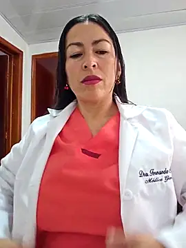 JustSamantha  online show from December 16, 1:04 pm